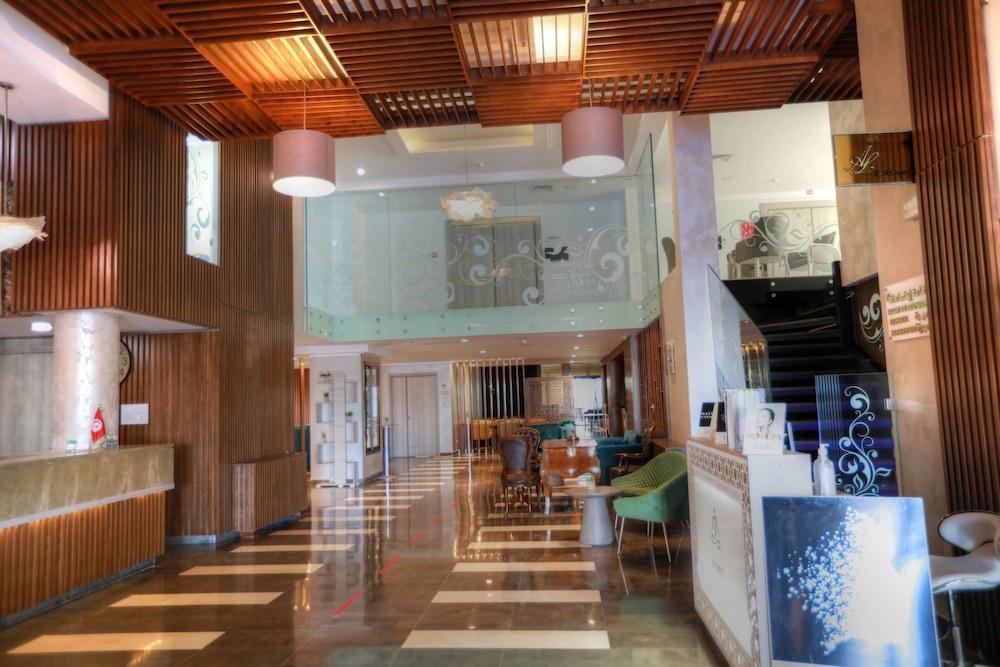 Hotel Leman, Les Berges Du 4*